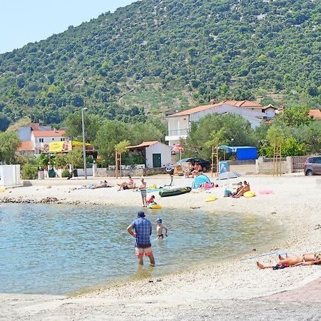 Apartments Borozan Vinišće Εξωτερικό φωτογραφία