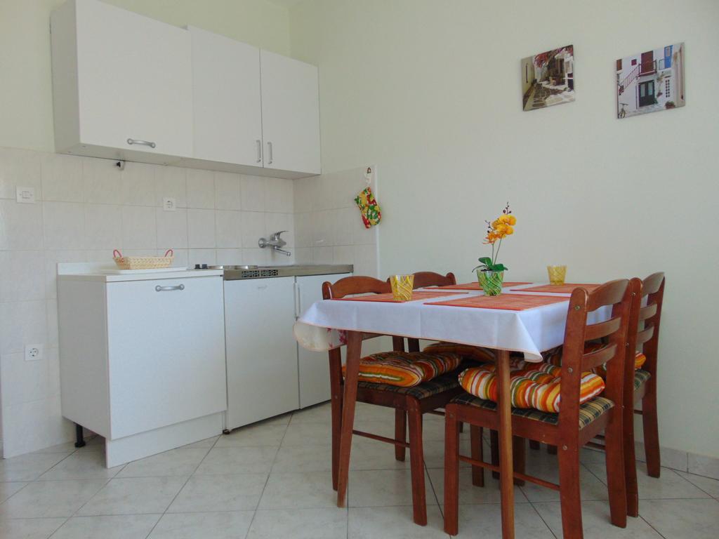 Apartments Borozan Vinišće Δωμάτιο φωτογραφία