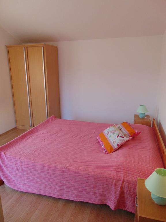 Apartments Borozan Vinišće Δωμάτιο φωτογραφία