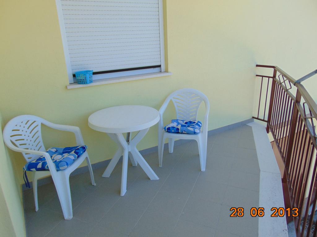 Apartments Borozan Vinišće Δωμάτιο φωτογραφία