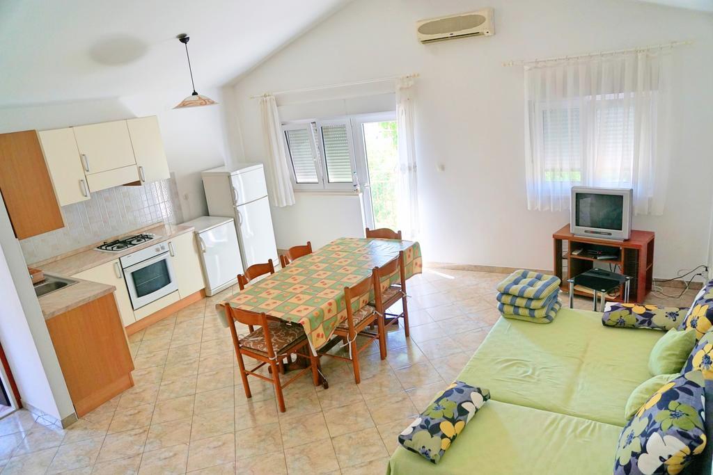 Apartments Borozan Vinišće Εξωτερικό φωτογραφία